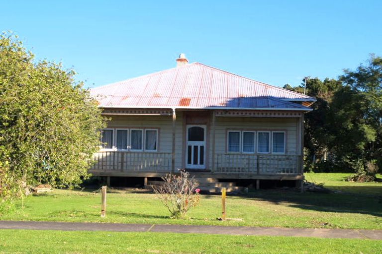 Photo of property in 11 Rosella Road, Mangere East, Auckland, 2024
