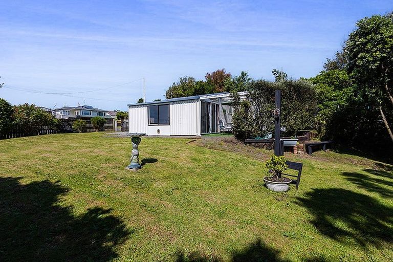 Photo of property in 26 Leicester Street, Patea, 4520