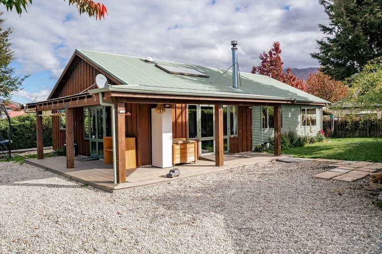 Photo of property in 37a Rob Roy Lane, Wanaka, 9305