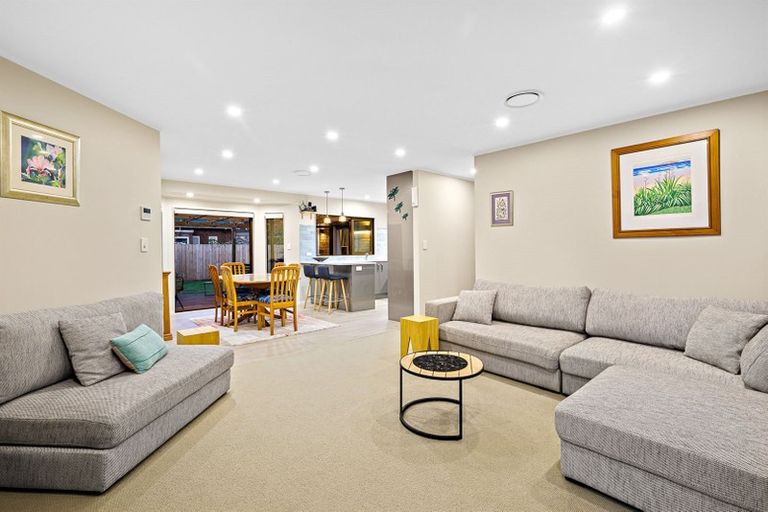 Photo of property in 2/69 Nile Road, Milford, Auckland, 0620