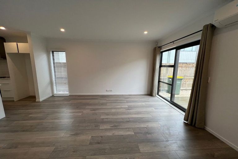 Photo of property in 15c Ventura Street, Mangere, Auckland, 2022