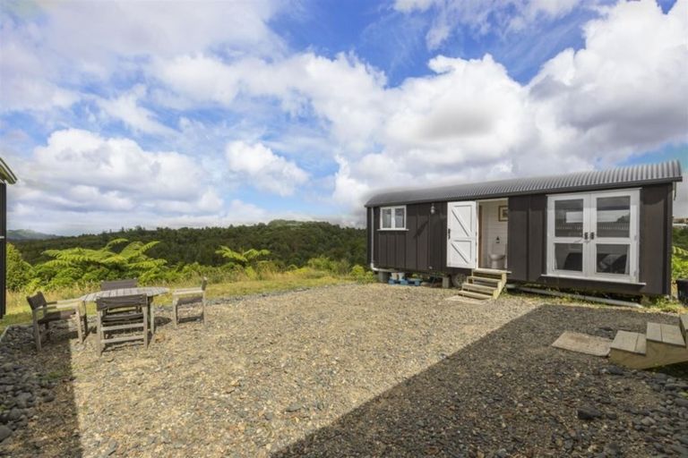 Photo of property in 357c Govan Wilson Road, Whangaripo, Warkworth, 0985