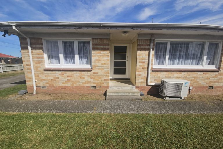 Photo of property in 36 Willis Road, Papakura, 2110