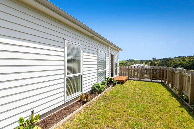 Photo of property in 35 Hewson Drive, Snells Beach, 0920