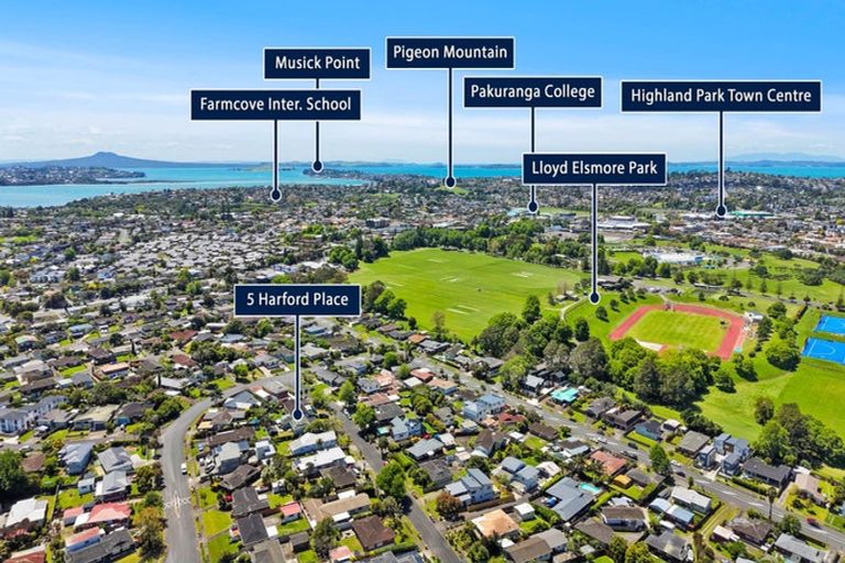 Photo of property in 5 Harford Place, Pakuranga Heights, Auckland, 2010