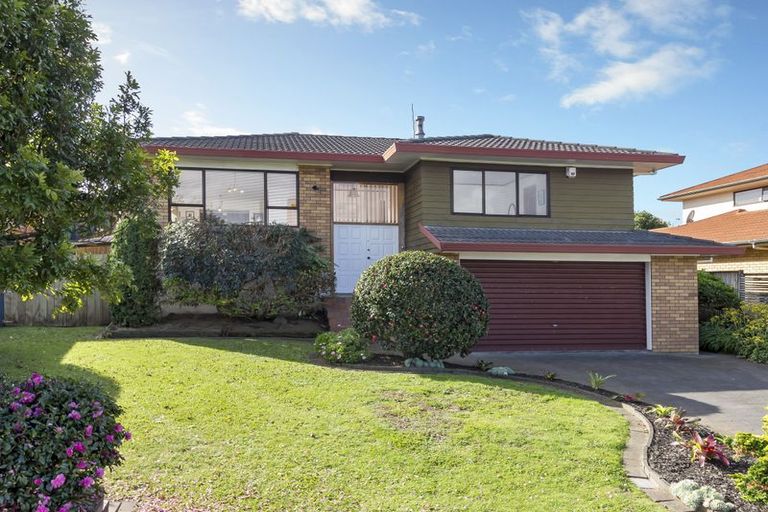 Photo of property in 23 Cornelian Crescent, Half Moon Bay, Auckland, 2012