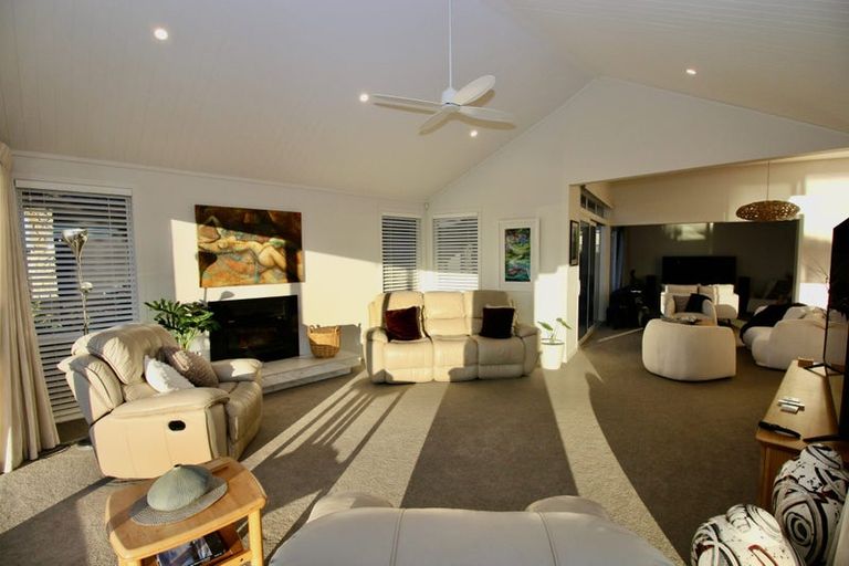 Photo of property in 7 Capstan Crescent, Whitianga, 3510