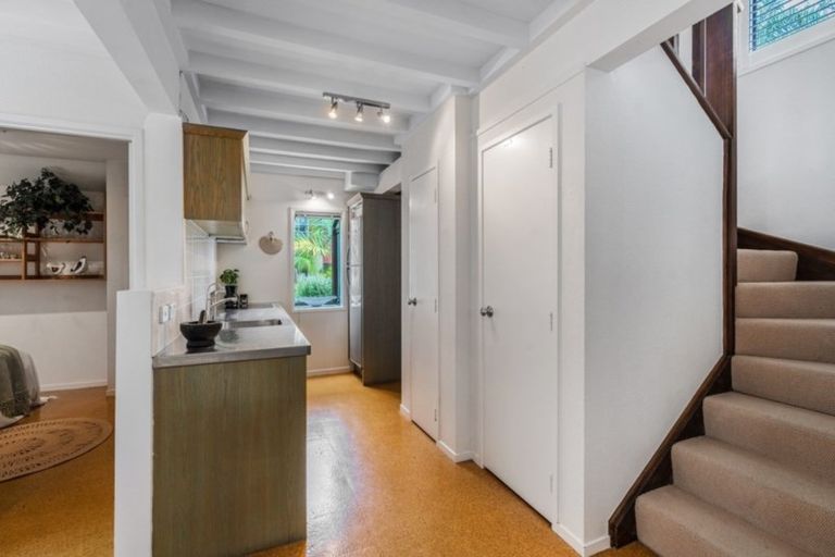 Photo of property in 3/26 Queens Parade, Devonport, Auckland, 0624