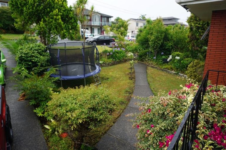 Photo of property in 11 Oban Road, Browns Bay, Auckland, 0630