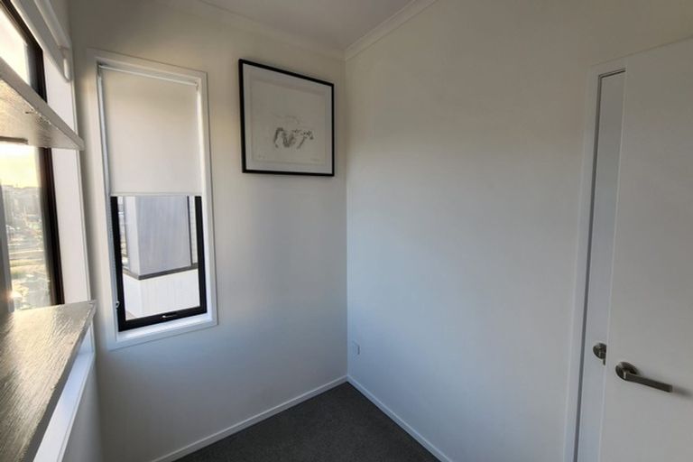 Photo of property in 2/42 Nugget Avenue, Hobsonville, Auckland, 0616