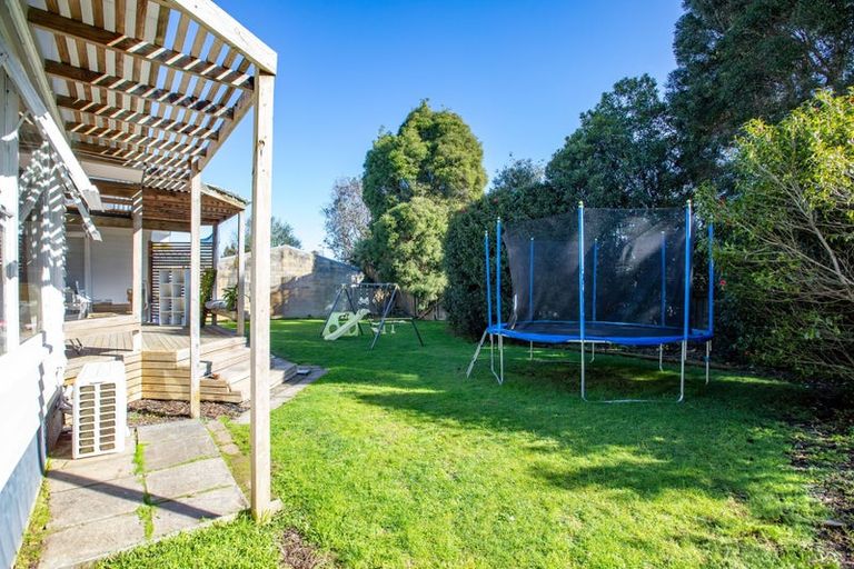 Photo of property in 28 Morris Road, Hillcrest, Hamilton, 3216