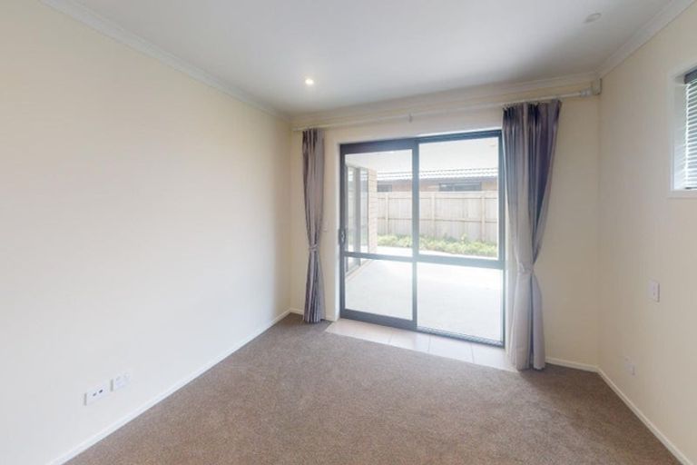 Photo of property in 30 Silicon Way, Fitzherbert, Palmerston North, 4410