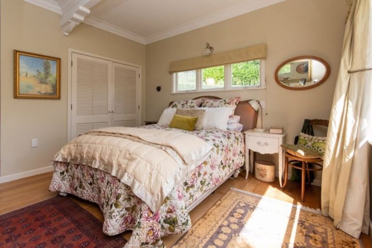 Photo of property in 26 George Street, Hospital Hill, Napier, 4110