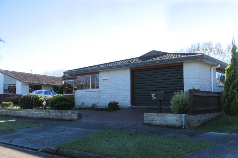 Photo of property in 16 Grange Place, Milson, Palmerston North, 4414