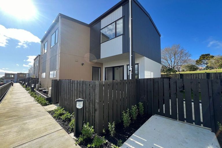 Photo of property in 13/27 Glenorchy Street, Glen Eden, Auckland, 0602