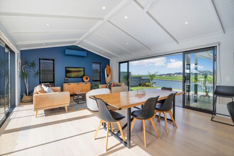 Photo of property in 20 Ngaroma Crescent, Whitianga, 3510