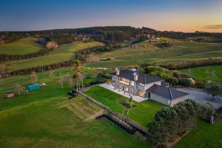 Photo of property in 141 Valley Road, Waitoki, Kaukapakapa, 0871