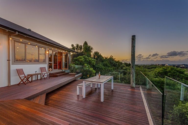 Photo of property in 117 Ruapehu Drive, Fitzherbert, Palmerston North, 4410