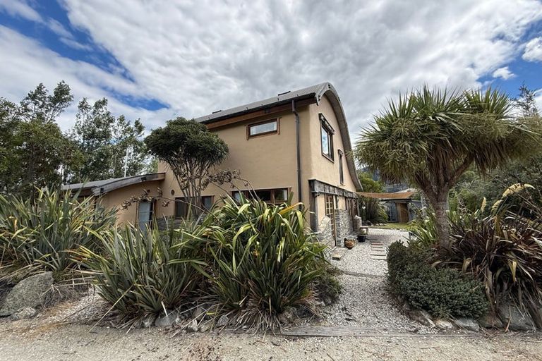 Photo of property in 80 Nichol Street, Lake Hawea, Wanaka, 9382