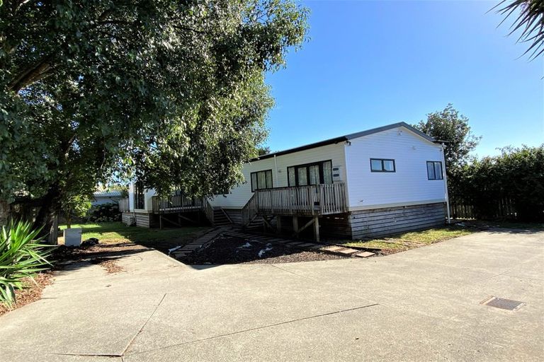 Photo of property in 5a Oakleigh Avenue, Takanini, 2112