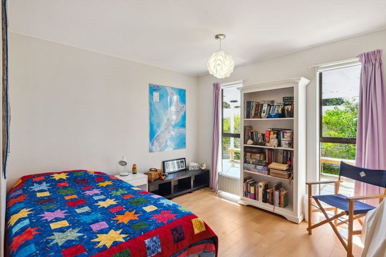 Photo of property in 27 Rongomau Lane, Raumati South, Paraparaumu, 5032