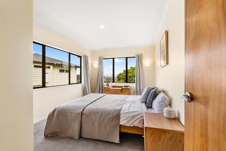 Photo of property in 81 Hikanui Drive, Havelock North, 4130