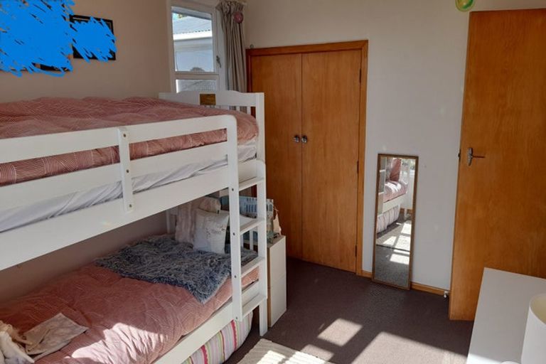 Photo of property in 40a Herewini Street, Titahi Bay, Porirua, 5022