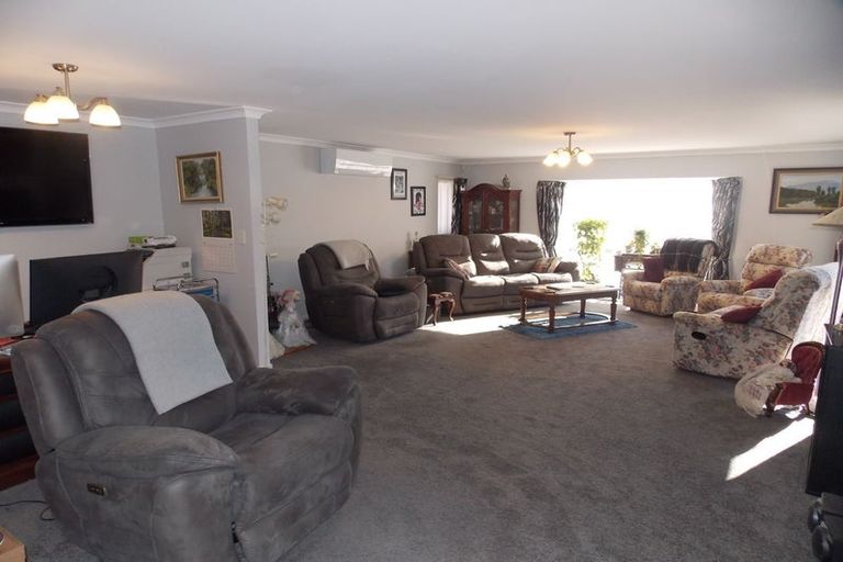 Photo of property in 53 Clarke Avenue, Highbury, Palmerston North, 4412