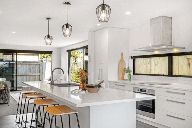 Photo of property in 27 Te Paea Crescent, Papamoa Beach, Papamoa, 3118