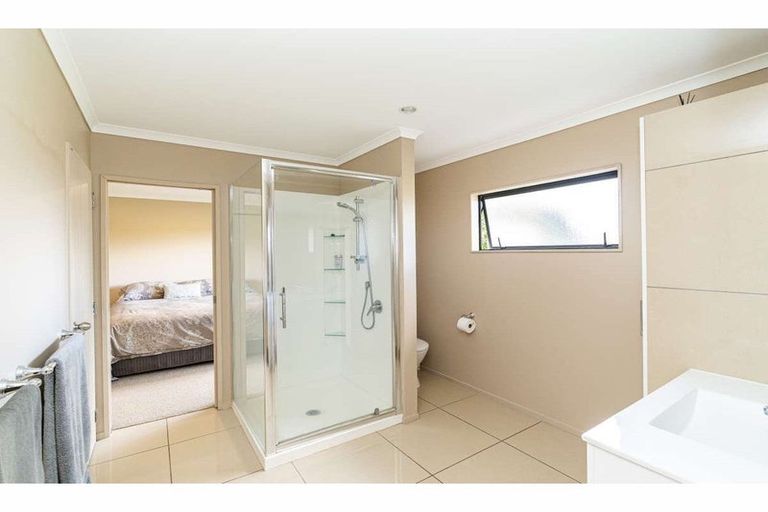 Photo of property in 37 Rarere Terrace, Kerikeri, 0230