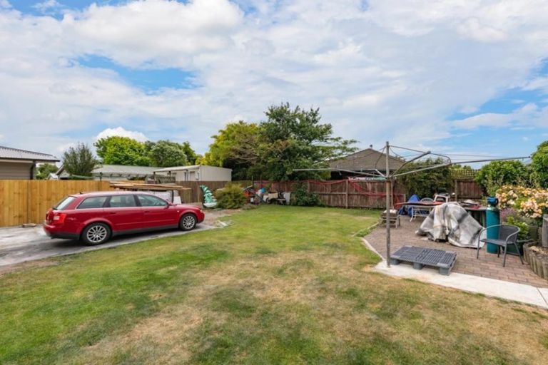 Photo of property in 18 Donnington Street, Parklands, Christchurch, 8083