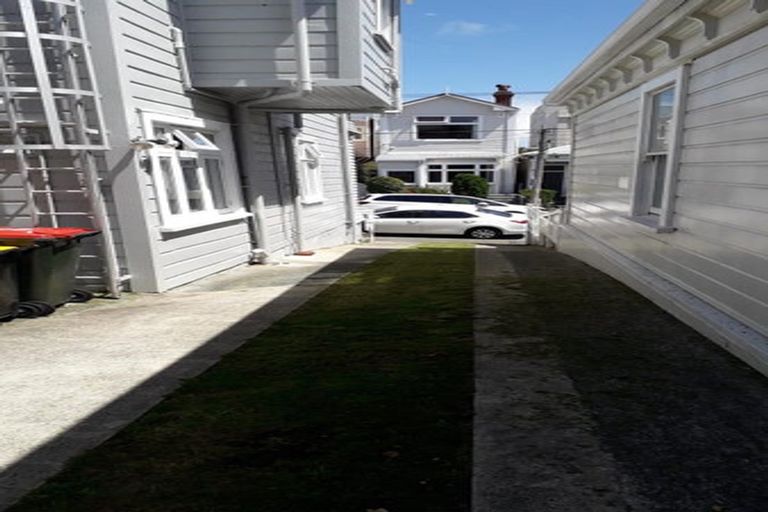 Photo of property in 11 Caroline Street, Mount Victoria, Wellington, 6011