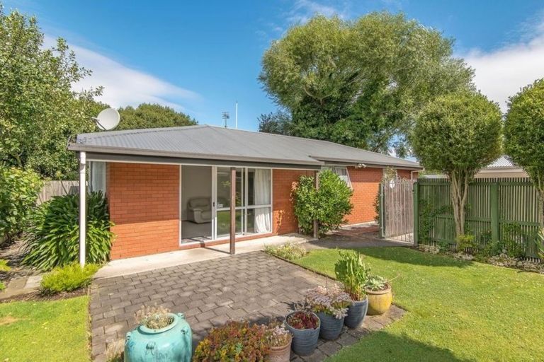 Photo of property in 1/184 Greers Road, Bryndwr, Christchurch, 8053