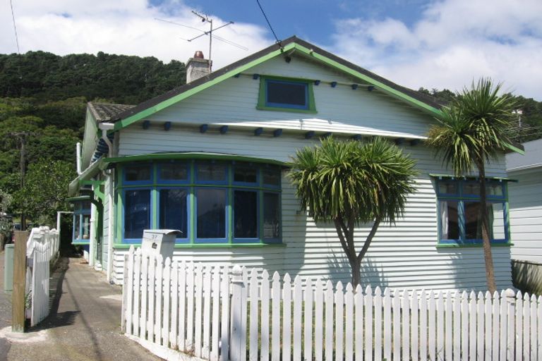 Photo of property in 37 Austin Street, Mount Victoria, Wellington, 6011