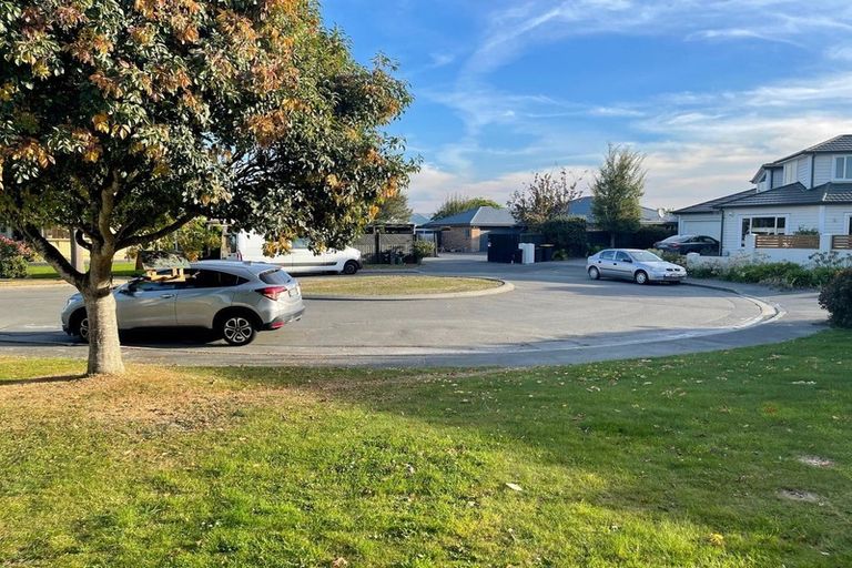 Photo of property in 21 Sutton Place, Dallington, Christchurch, 8061