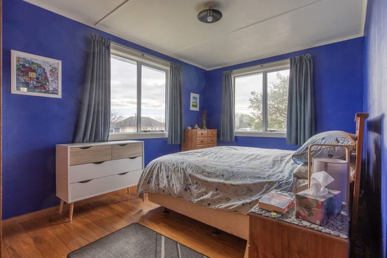 Photo of property in 11 Mackie Street, Waipukurau, 4200