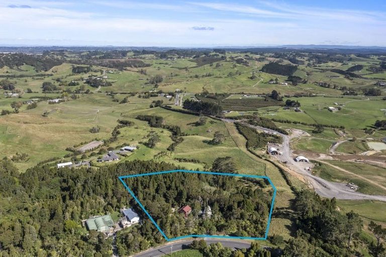 Photo of property in 287 Whitehills Road, Waitoki, Silverdale, 0994