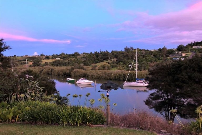 Photo of property in 7 James Kemp Place, Kerikeri, 0230