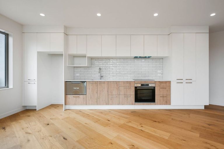 Photo of property in 4/24 Pickering Crescent, Chedworth, Hamilton, 3210