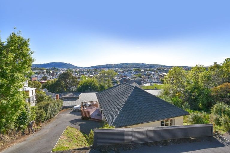 Photo of property in 37 Easther Crescent, Kew, Dunedin, 9012