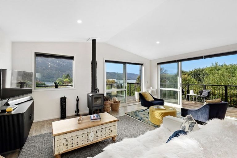 Photo of property in 14 Lakeview Terrace, Lake Hawea, Wanaka, 9382
