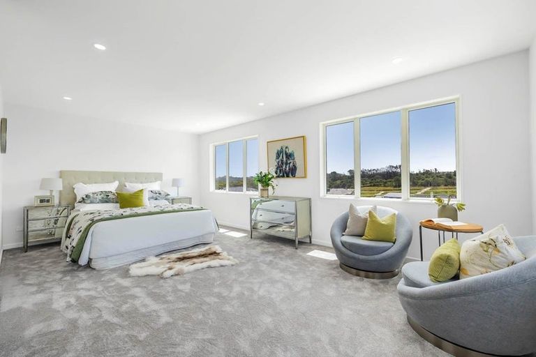 Photo of property in 42 Takurua Terrace, Orewa, 0931