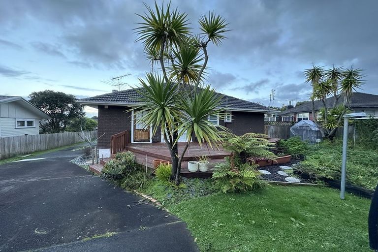 Photo of property in 42 Hilling Street, Titirangi, Auckland, 0604