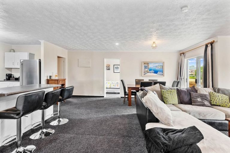 Photo of property in 22 Tumene Drive, Owhata, Rotorua, 3010