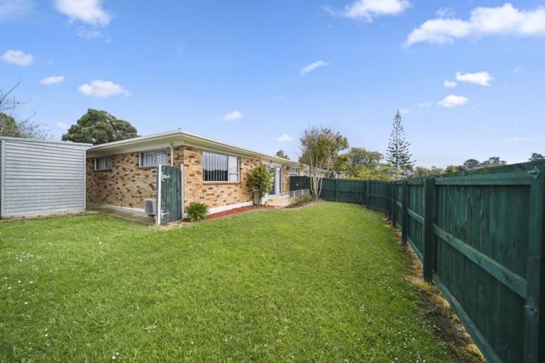 Photo of property in 2/1 Susanne Place, Pakuranga, Auckland, 2010