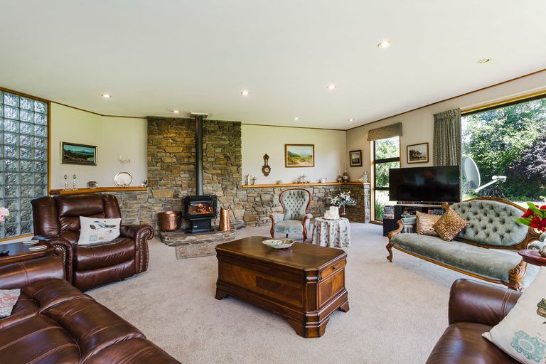 Photo of property in 1 Hamilton Court, Milton, 9220