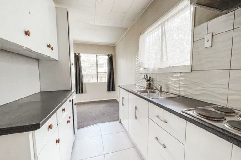 Photo of property in 2/47 Charntay Avenue, Clover Park, Auckland, 2019