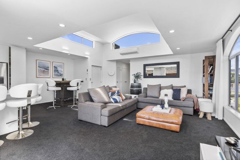 Photo of property in 1 Rita Street, Mount Maunganui, 3116