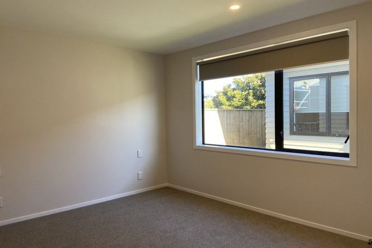 Photo of property in 33 Belt Road, Moturoa, New Plymouth, 4310