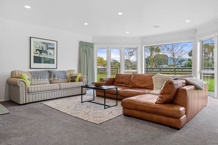 Photo of property in 137 Kent Street, Carterton, 5713